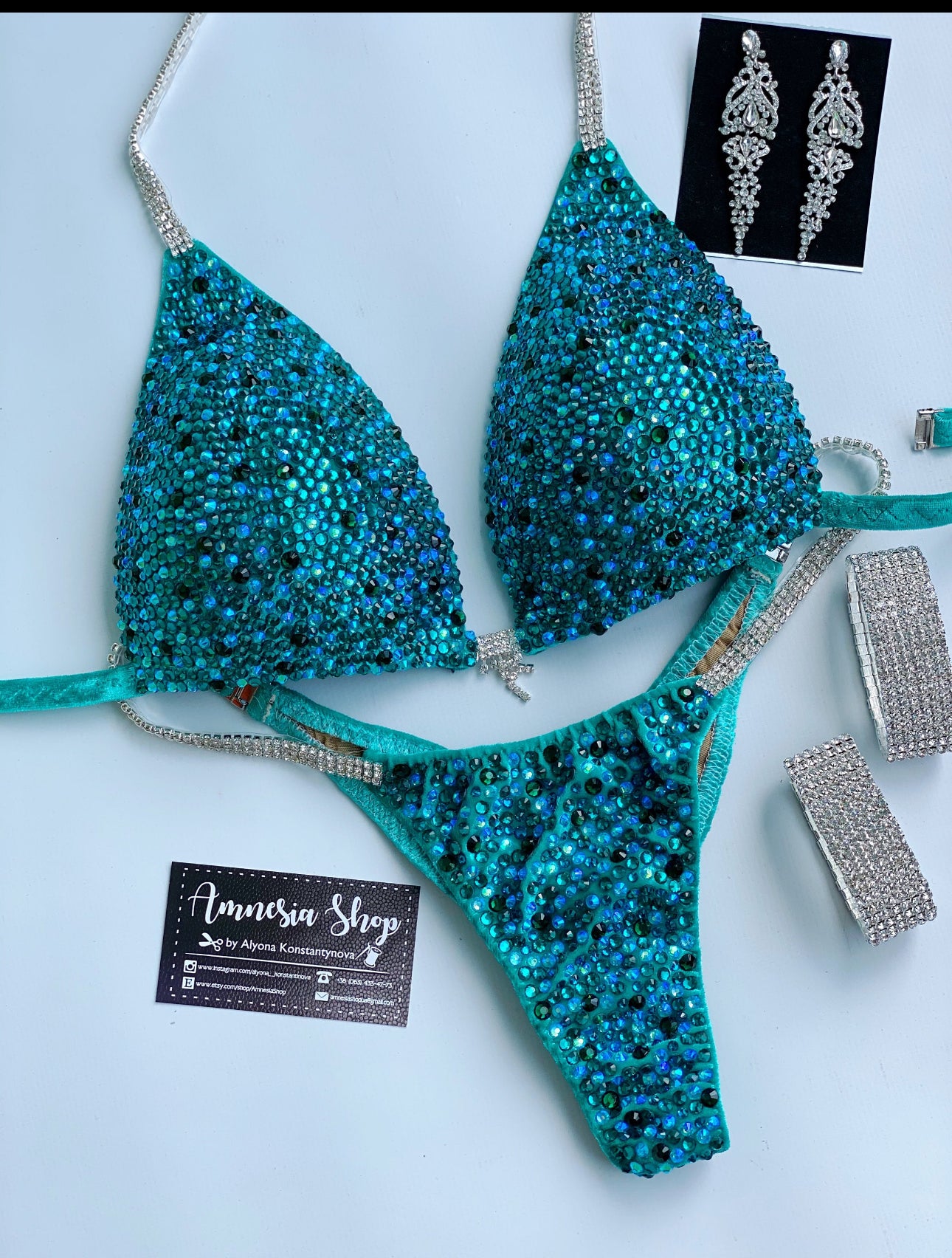 #14 One Size - Bra C/32D, Bottoms Brazilian
