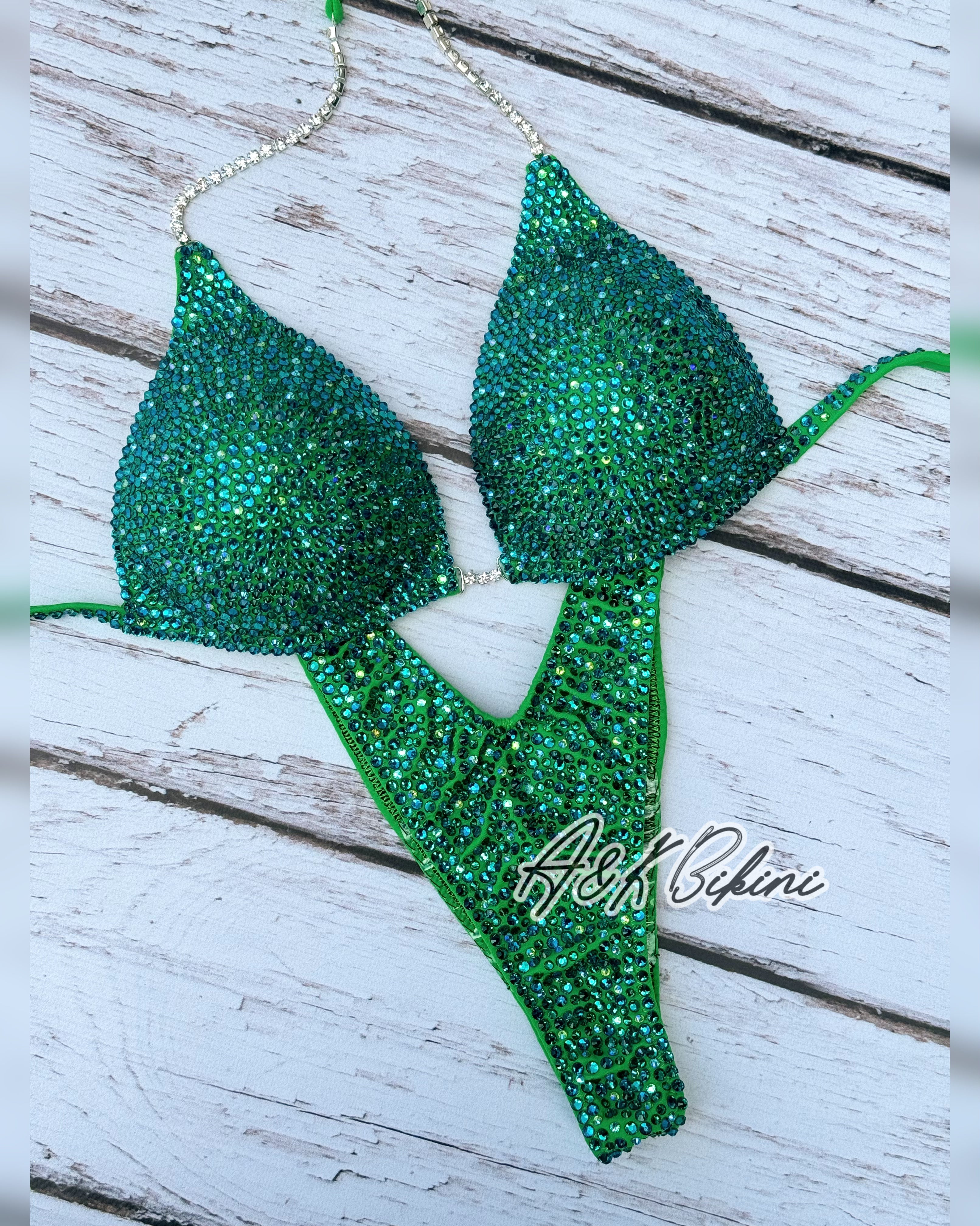 #30 One Size - Bra B/32-34C, Bottoms Mini