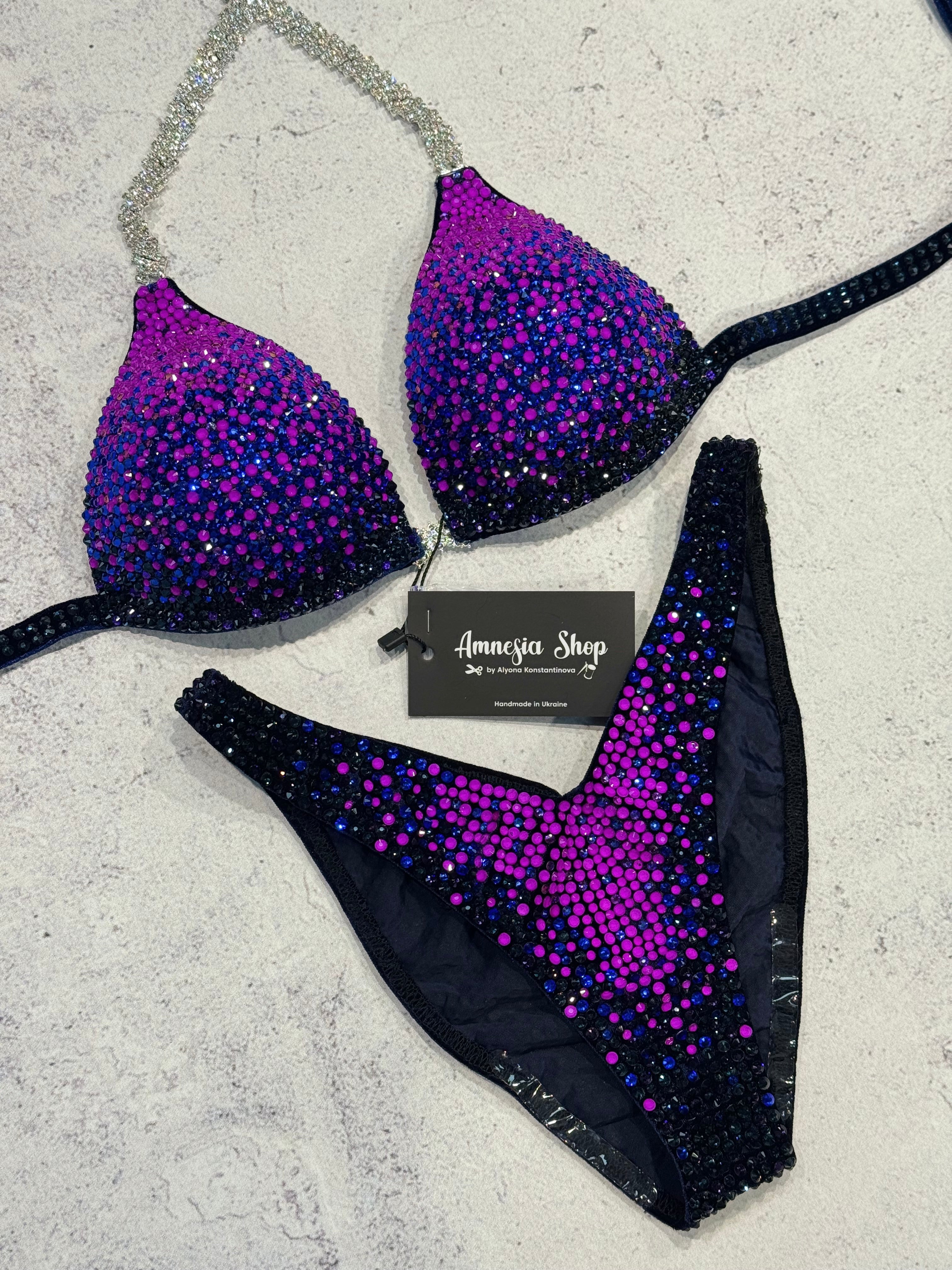 #82 One Size Bra A/B, Bottoms Moderate