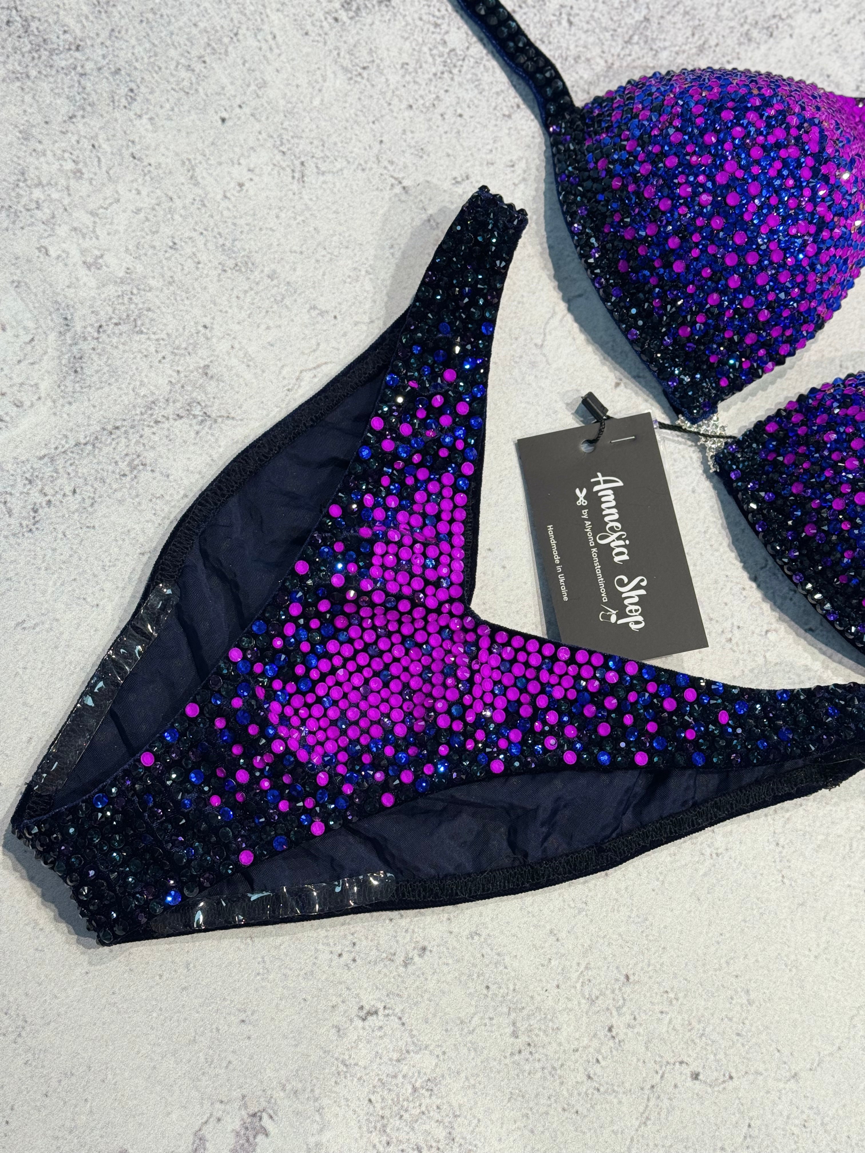 #82 One Size Bra A/B, Bottoms Moderate