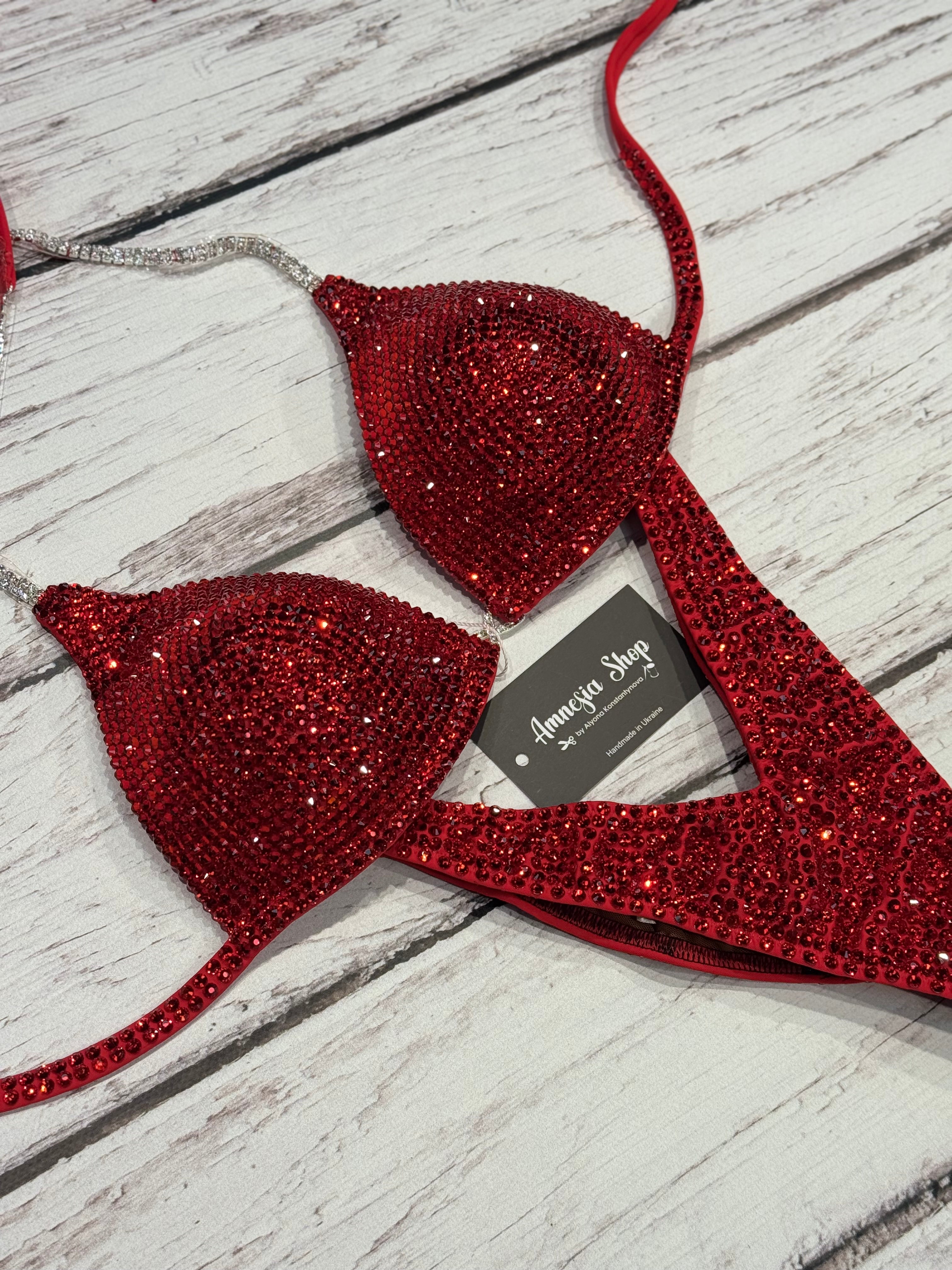 #71 One Size - Bra A/B,32C, 34C, Bottoms Pro
