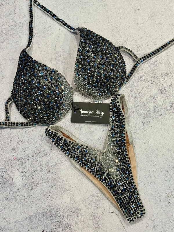 #64 One size - bra C/32D, bottom Brazilian