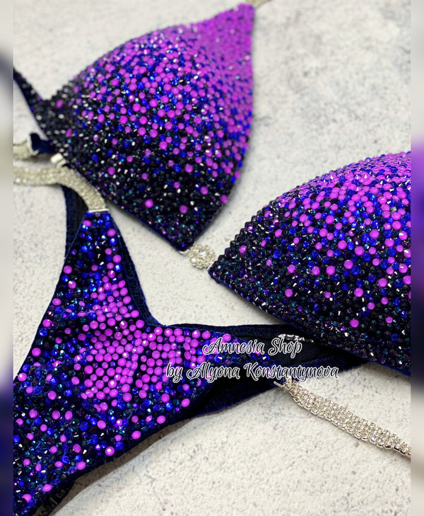 #12 One Size - Bra A/B/32C, Bottoms Moderate