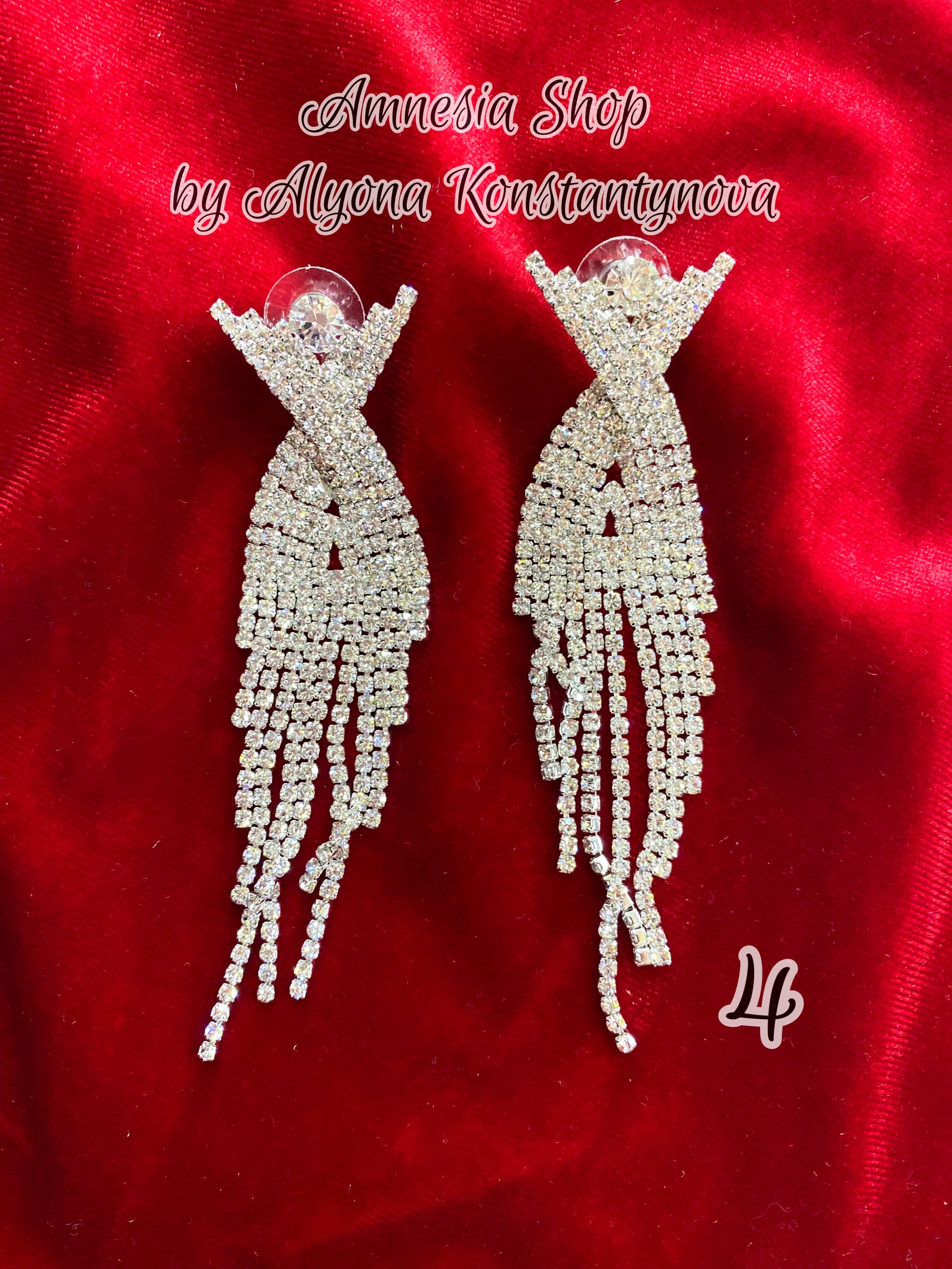 Style 4 - Luxurious crystal earrings