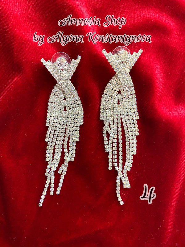 Style 4 - Luxurious crystal earrings