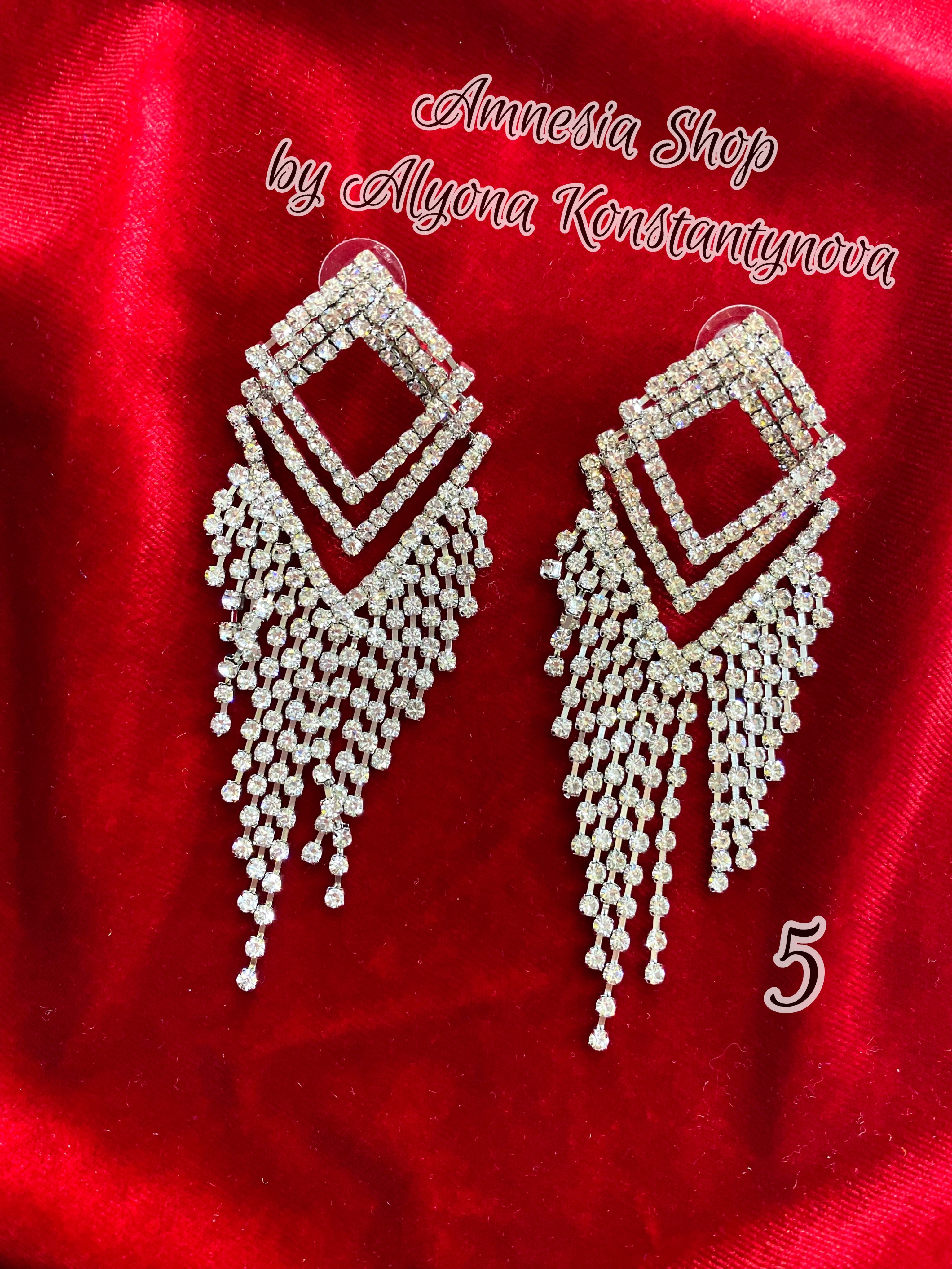 Style 5 - Luxurious crystal earrings