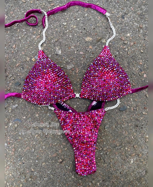 #33 One Size - Bra C/32D/34D, Bottoms Pro