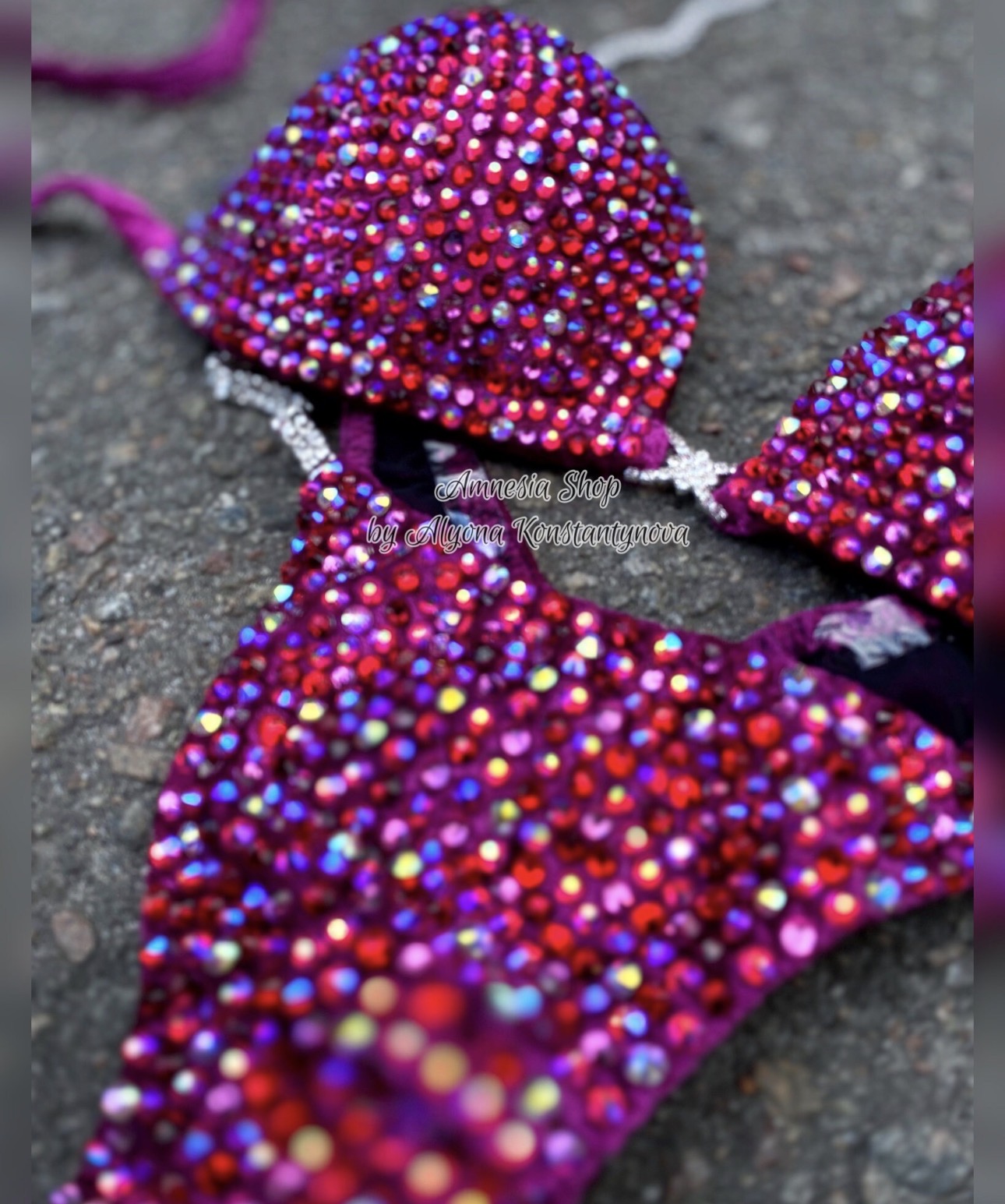 #33 One Size - Bra C/32D/34D, Bottoms Pro