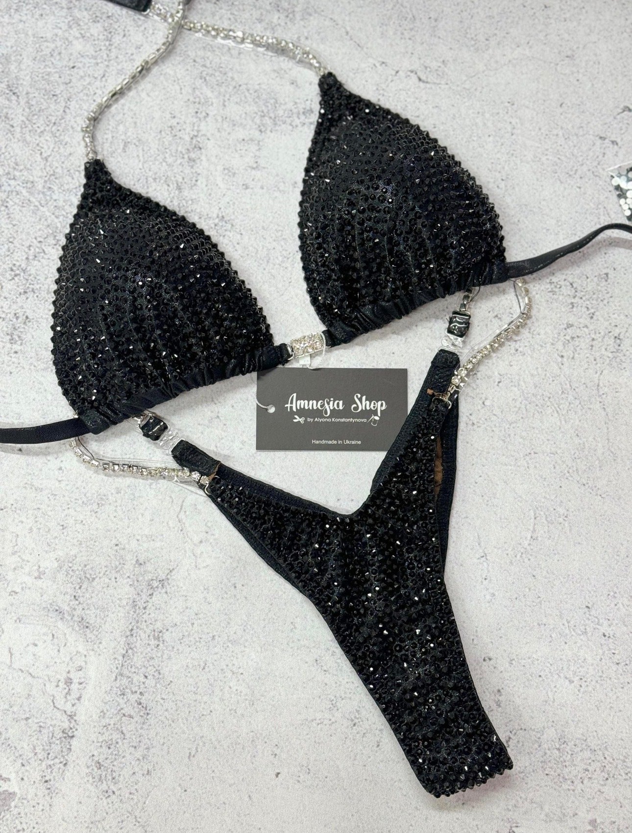 #28 One Size - Bra A/B/32C/34C, Bottoms Pro