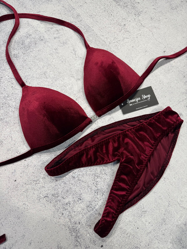 #53 One Size - Bra C/32D/34D, Bottoms Moderate
