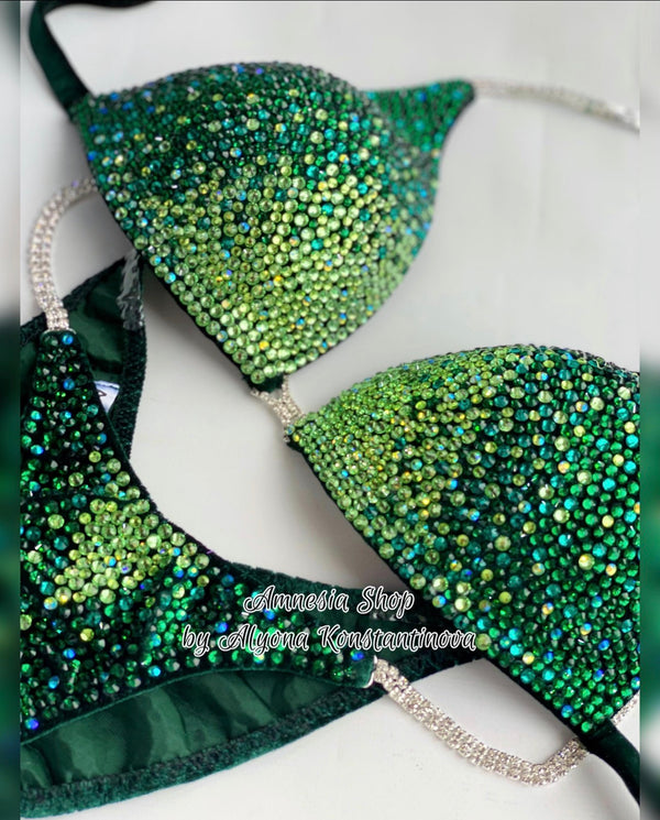 #43 One Size - Bra D/32E, Bottoms Brazilian
