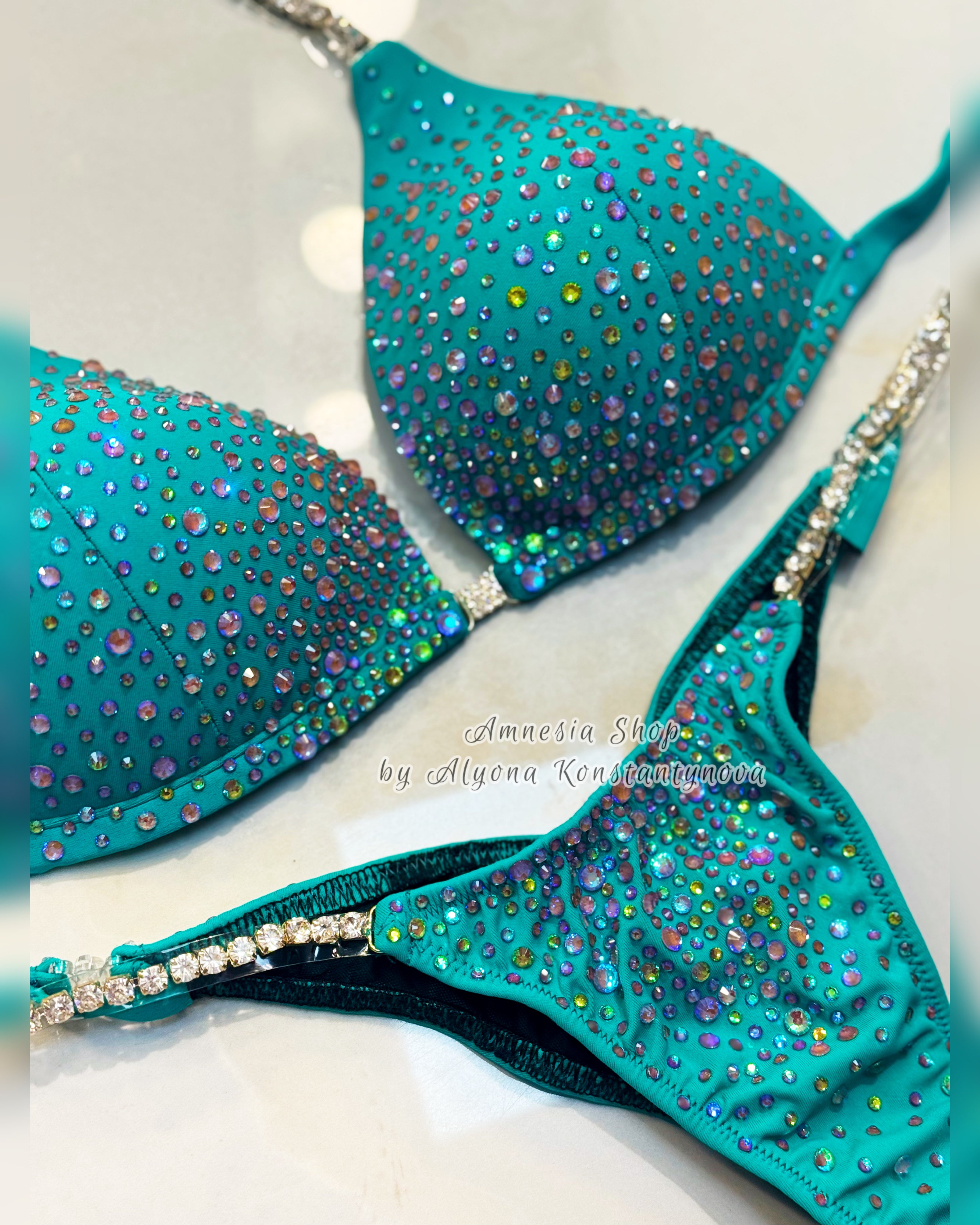 #59 One Size - Bra A/smal B, bottoms Pro