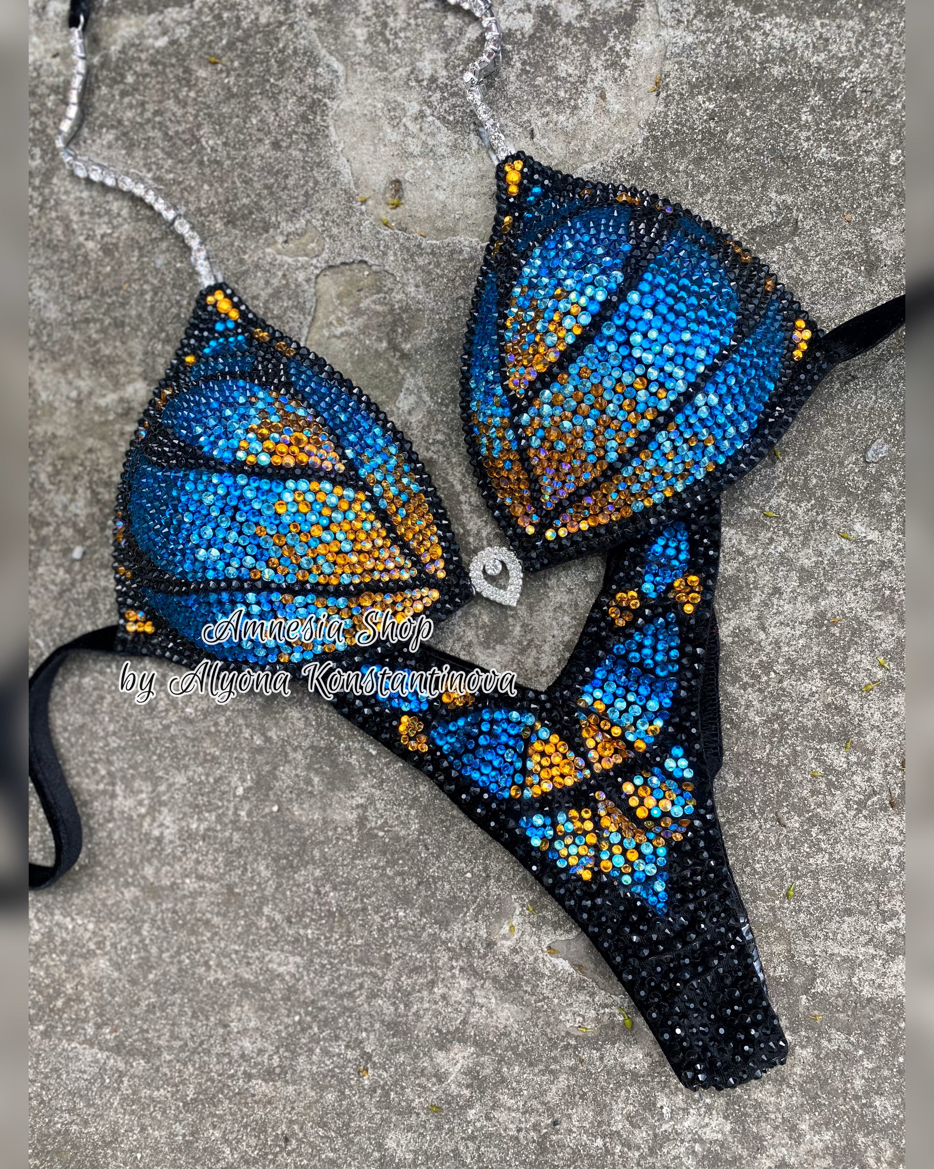 #56 One size - Bra C/32D/34D, Bottoms Brazilian