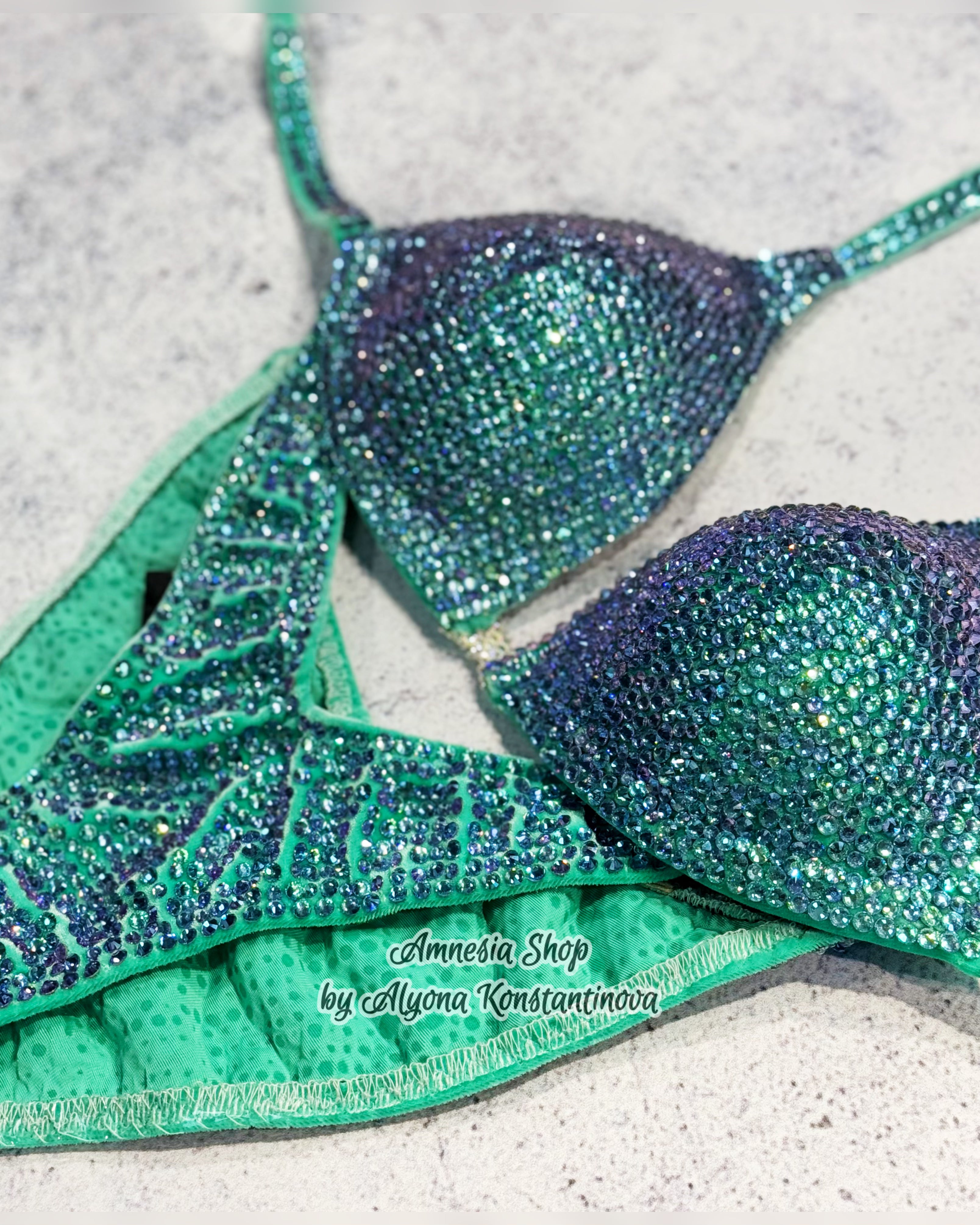 #02 One Size Bra A/B, Bottoms Moderate